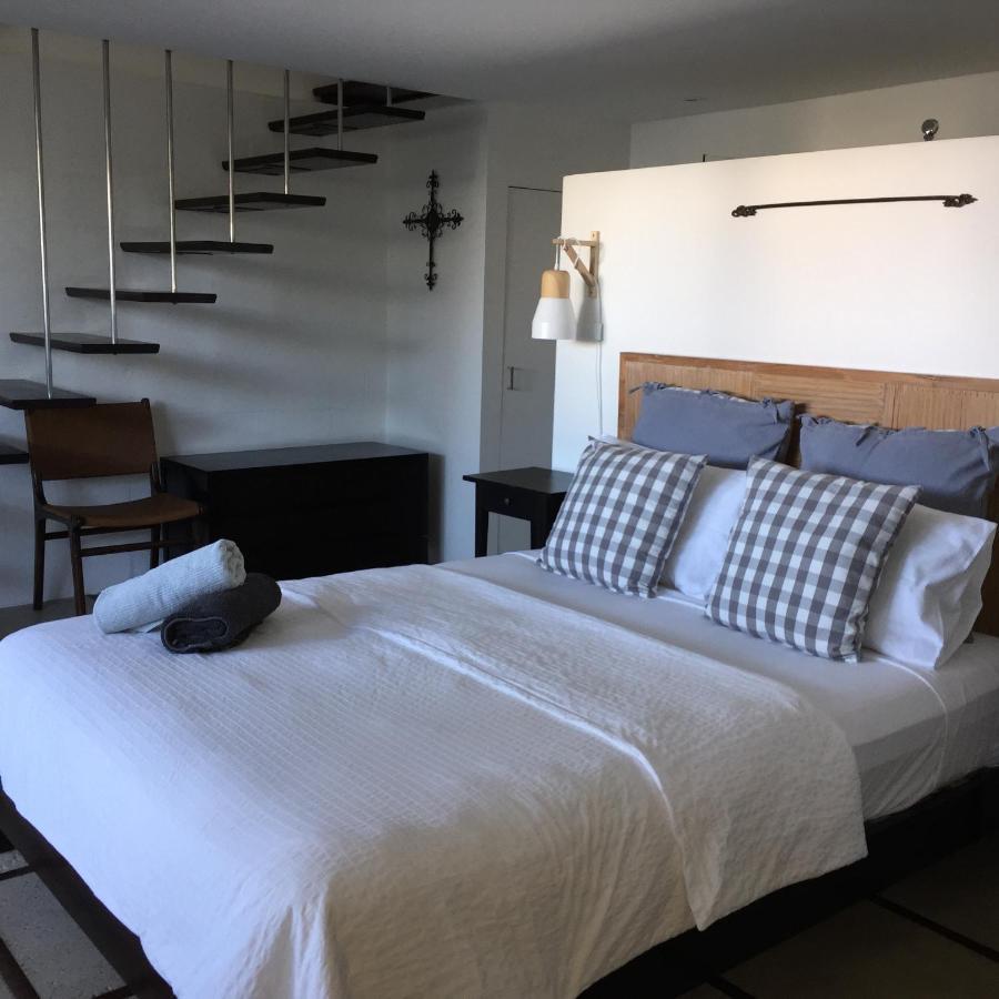 Shorebreak Studio Apartments Sapphire Beach Eksteriør billede